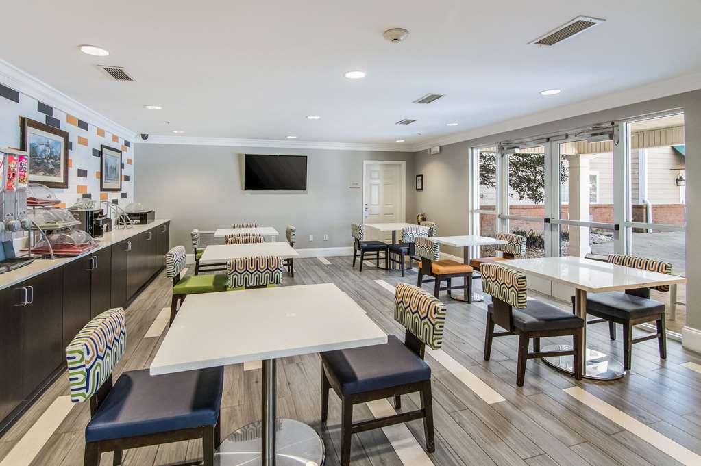 Sleep Inn & Suites Columbus Near Fort Benning โคลัมบัส ภายนอก รูปภาพ